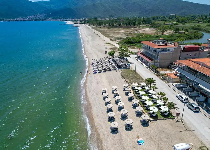 Mitro Sun & Sea, Vrasná